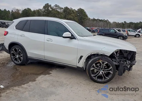 2023 BMW X5 xDrive40I z USA, uszkodzony, nr VIN 5UXCR6C04P9P63290